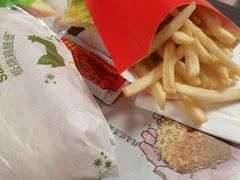 -麦当劳(江滨北路得来速餐厅)