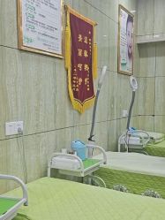 -苗医生专业祛痘·皮肤管理