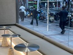 -华荣西饼(列东店)
