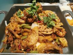 招牌悦蓉牛蛙干锅-精悦蓉(松江万达广场店)