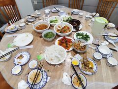 -明华饭庄(清泉街店)