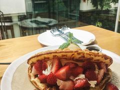 草莓华夫饼-ROAST
