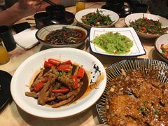 -钟掌勺忘不了地道湘菜(新天地假日广场店)