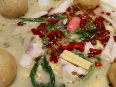 -乐达酸菜鱼面(山师东路店)