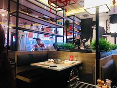 大堂-黄记煌三汁焖锅(广州曜一城店)