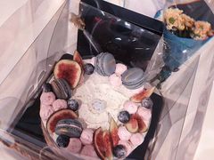 -小苍兰风铃草·礼物蛋糕(沈阳店)