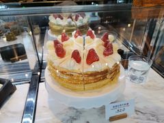 -罗森尼娜(德思勤店)