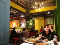 -钢管厂五区小郡肝串串香(奥克斯广场锦城万达店)