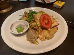 越式盐焗麻油鸡-大头虾越式风味餐厅(光明广场店)