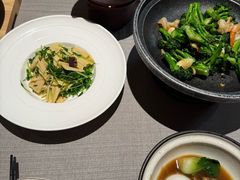 香芹苗拌腐竹-北平食府·北京烤鸭(北京西站六里桥店)