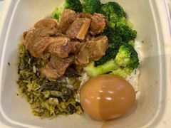 台式卤牛肉饭-城堡餐厅(长隆海洋王国店)