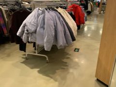 -优衣库(南宁江南万达店)