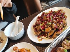 -曼听小寨海鲜烧烤·大连辣炒大王(盖州街店)