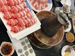 -楼外楼大刀肉传统火锅居(幸福街店)
