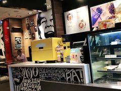 -麦当劳(汉口火车站候车室店)