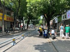 -官亭路小吃一条巷