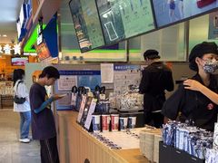 -霸王茶姬(上海静安大悦城店)