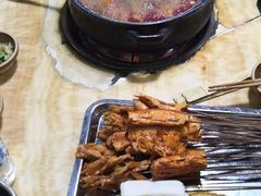 -灌县老妈砂锅串串香(万科红生活广场店)