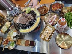 -胡悦里韩式烤肉(芝罘万达广场店)