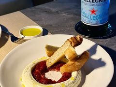 自制乳清芝士配草莓酱-Mercato莫卡多露台餐厅与酒吧(K11店)