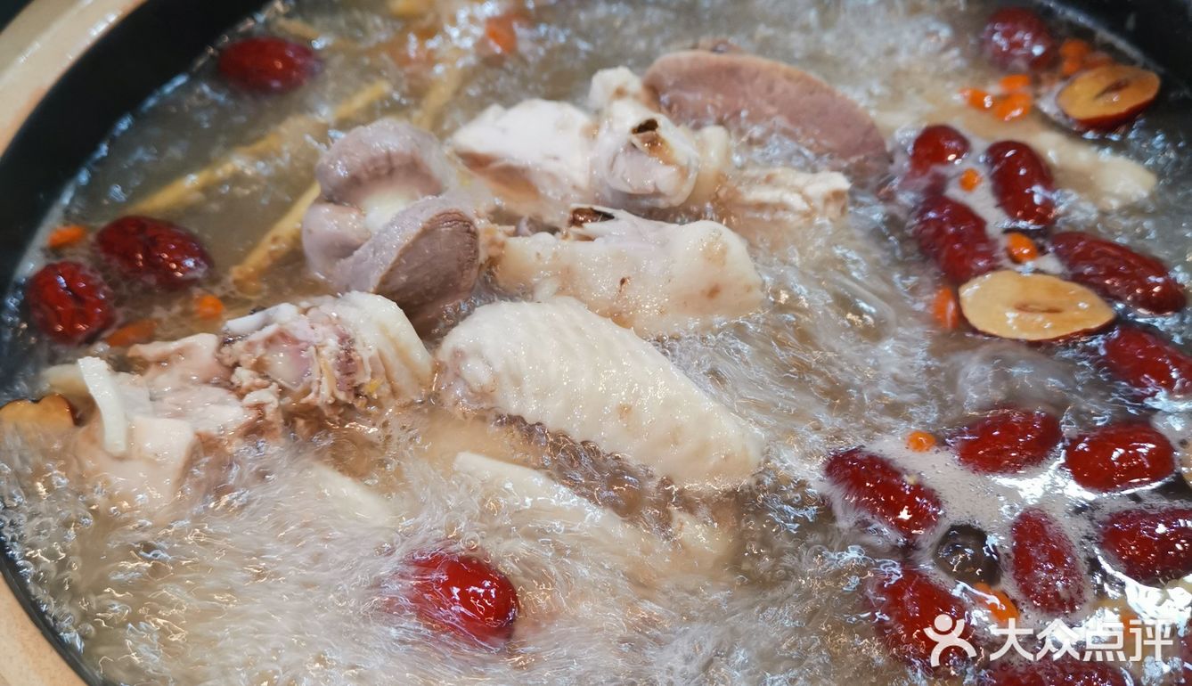 鮑魚鷄煲