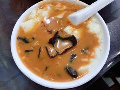 胡辣汤豆腐脑两掺-方中山胡辣汤(成都首店)