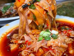 -老来福·非遗酸汤兔(凯旋路店)