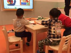 -小门牙好性格托育(北外滩中心)