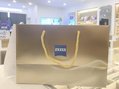 -三目眼镜·蔡司视觉合作店(青浦宝龙店)