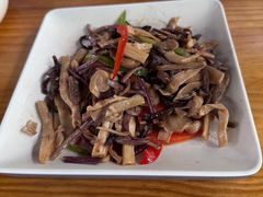 -小厨子私房菜·云南美食店