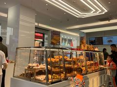 面包甜点陈列柜-味多美(江桥万达店)