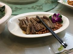 -东豪园林海鲜酒家(南港路辅路店)