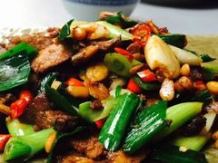 小炒拆骨家猪肉-T館·花园艺术餐厅