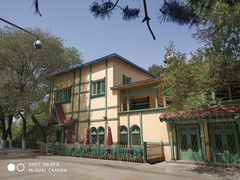 -铁路江上俱乐部