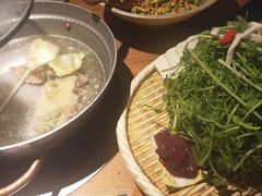 -吃饭皇帝大土家民族菜(正大广场店)