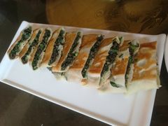 地皮菜鸡蛋灌饼-蔡家酒楼(一德街店)