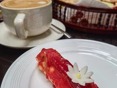 -上海滴水湖皇冠假日酒店