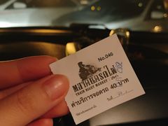 -席娜卡琳火车铁道夜市