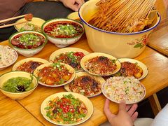 -拈签一笑黄牛肉辣卤串串