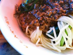 -黎氏老太婆小面馆(临华大厦店)