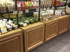 面包甜点陈列柜-多乐之日(颐堤港店)