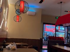 -顺溜·手工刀削面·黑金店(铜锣湾店)