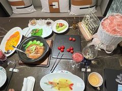 -海派悦庭·海胆烧麦·新融合菜(凯德广场店)