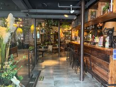 -临界音乐酒馆·小龙虾·江湖菜(华熙LIVE·鱼洞店)