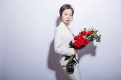 -巴黎时尚婚纱摄影(南汇店)