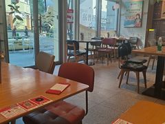 -必胜客(WOW昙华林店)