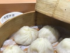 小龙包-弄堂咪道-饭香·面香·馄饨香(兴梅店)