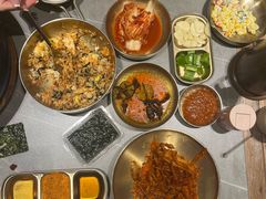 -草家酱蟹炭火烤肉店(珲春南路一店)