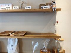 面包甜点陈列柜-RAN BAKERY