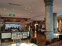 -八府香鸭·啫啫煲(华山路店)